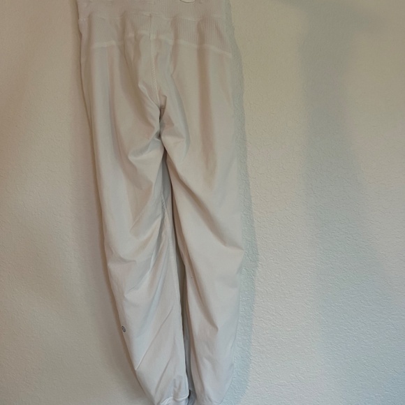 Lululemon Dance Studio Mid-Rise Jogger *Full Length (Size 0) - Picture 7 of 11